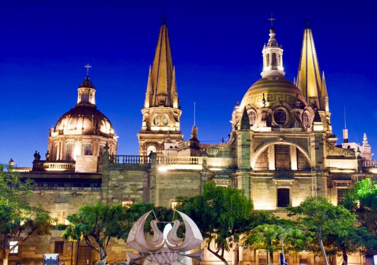 Hotel Plaza Bandera Revolucion 瓜达拉哈拉 外观 照片